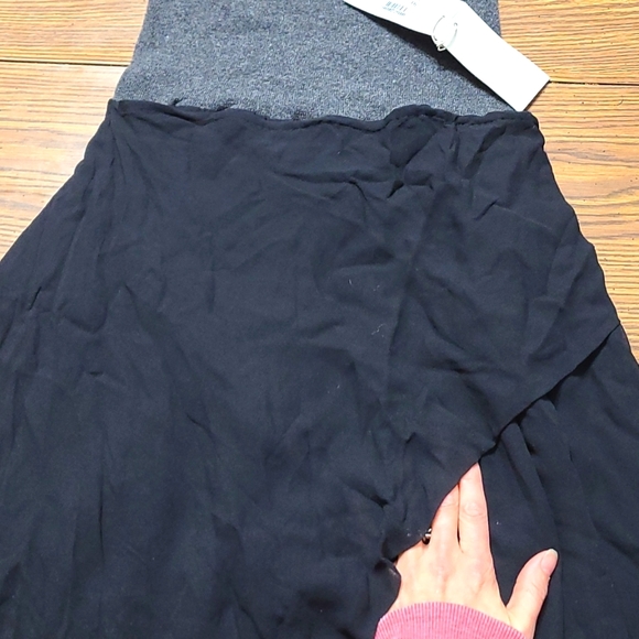 Vanessa Bruno 100% Silk Wrap Skirt - Picture 3 of 7